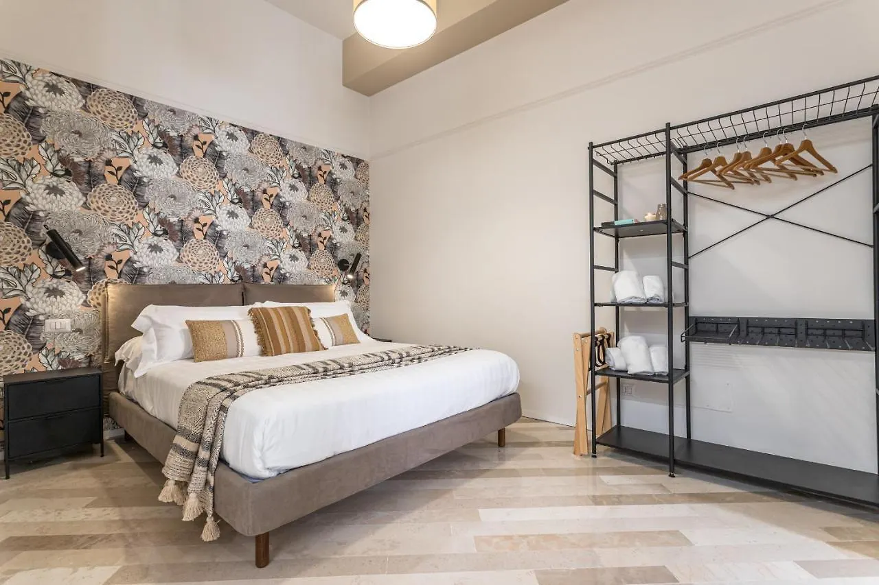 37 Colosseo Apartment Rome