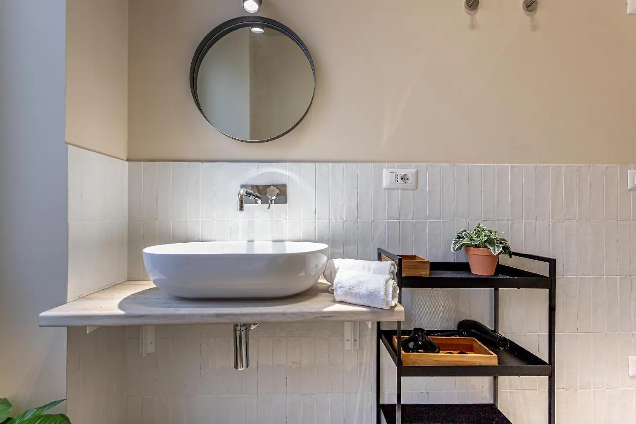 37 Colosseo Apartment Rome 0*,