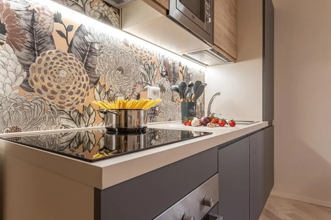 37 Colosseo Apartment Rome Italy